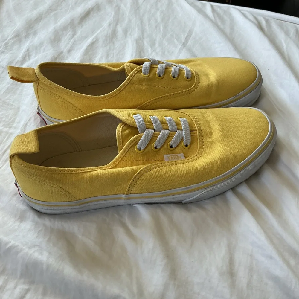 Vans Womens Yellow ComfyCush Slip Ons Faux Laces Size 9 Big Kids Size 7