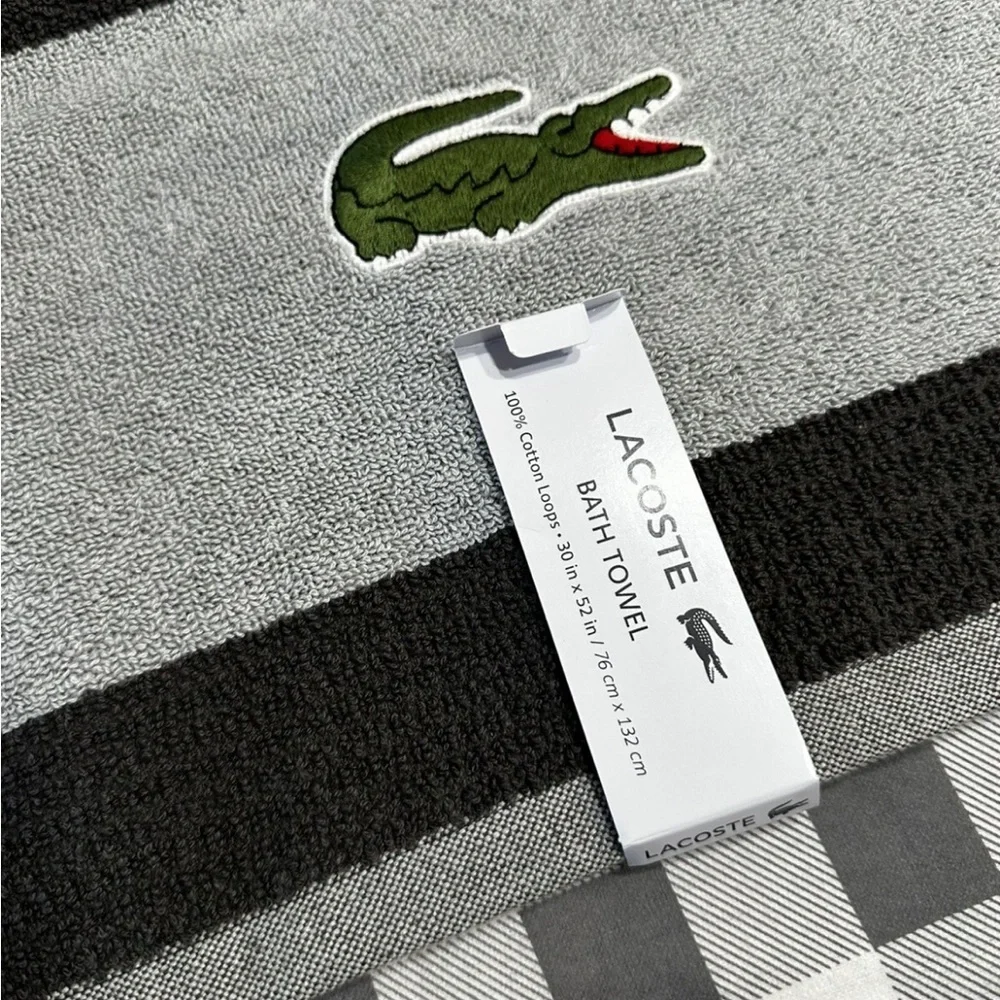 Lacoste wrap yourself