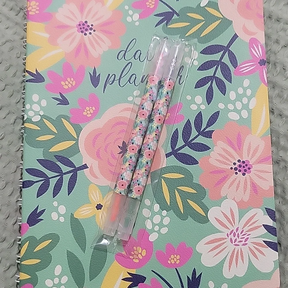 SM & Co this pretty