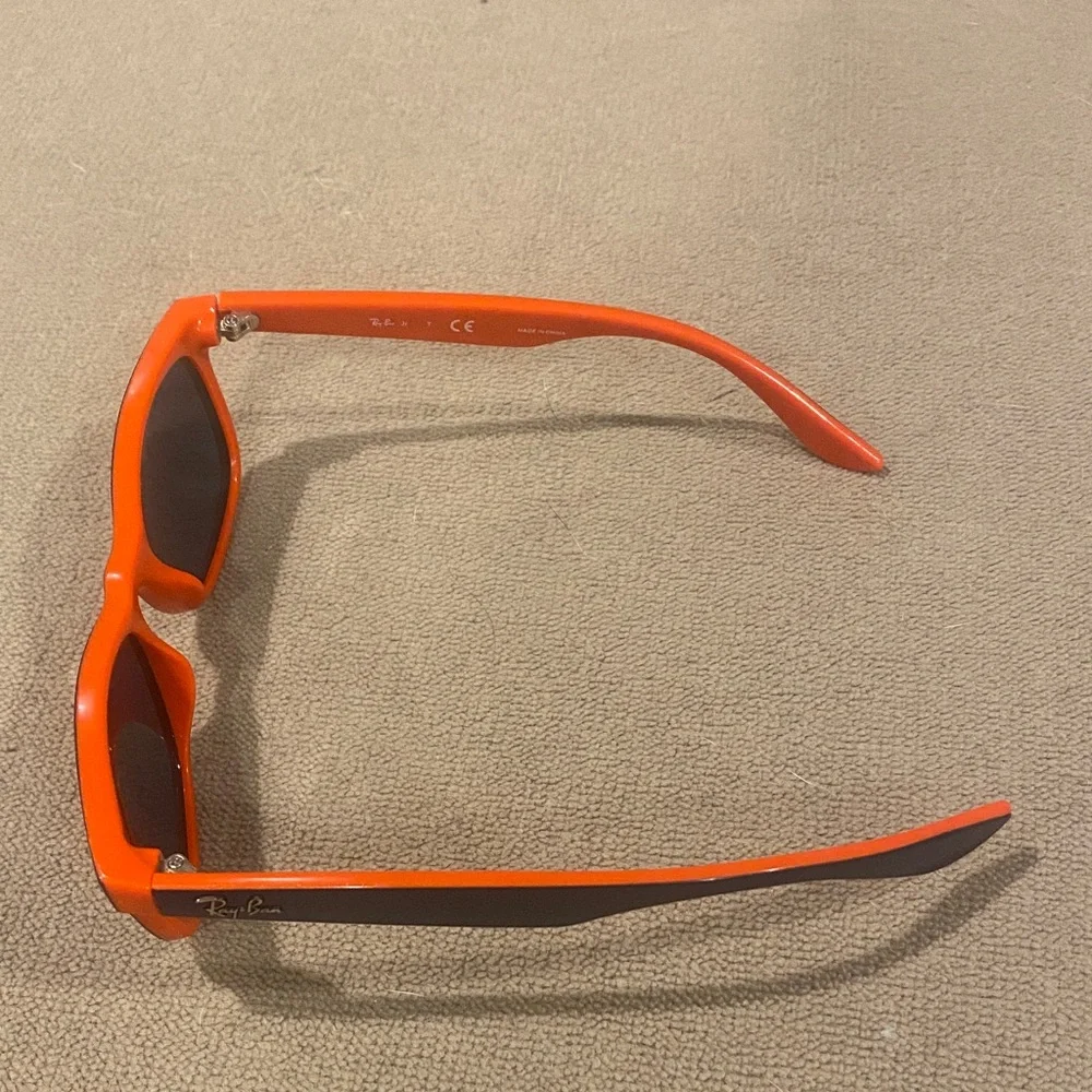 Ray-Ban stylish ray