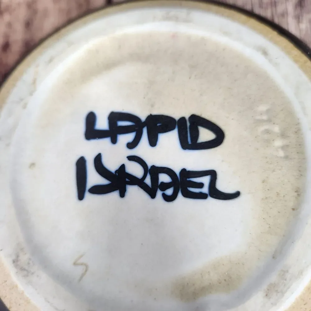 Lapid Pottery lovely lapid