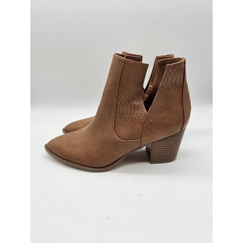 ZBY Pointed Toe Front V Chunky Heel Boots Women's Size 10 Boho Cowgirl Country