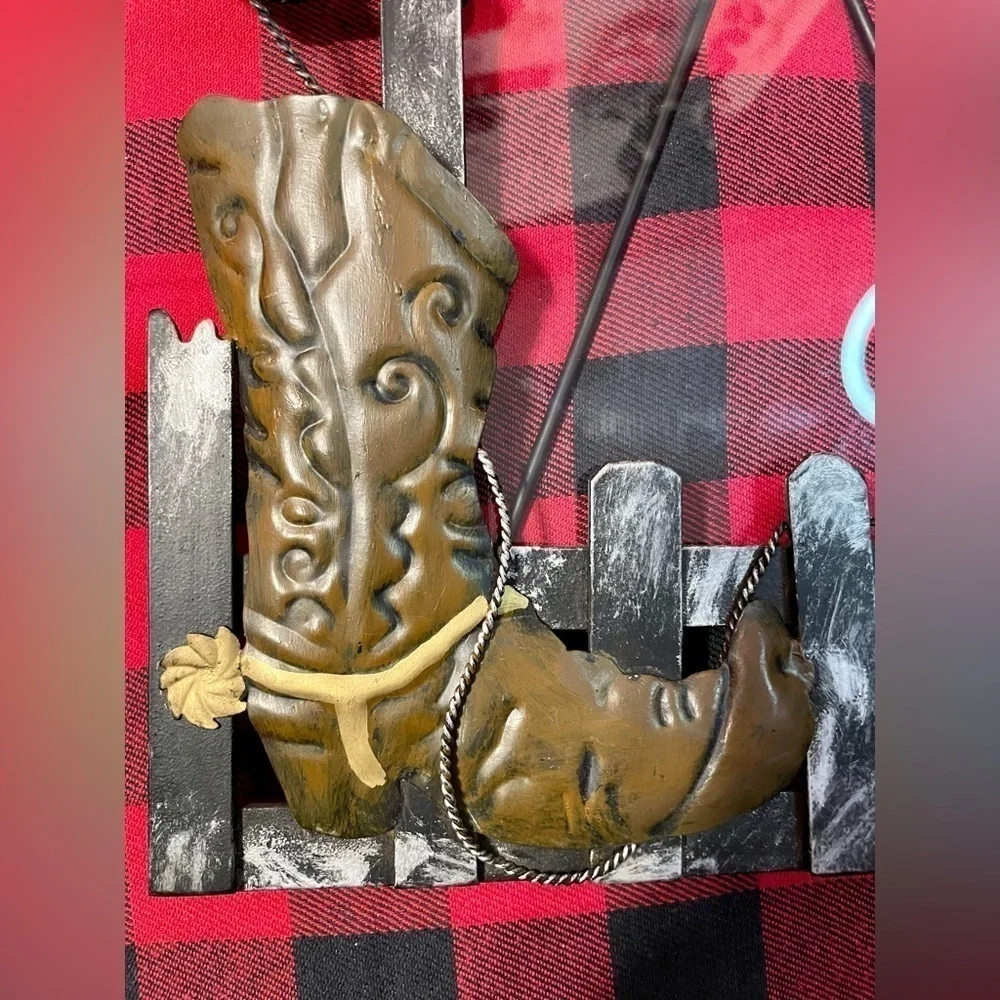 Hand Crafted close me open