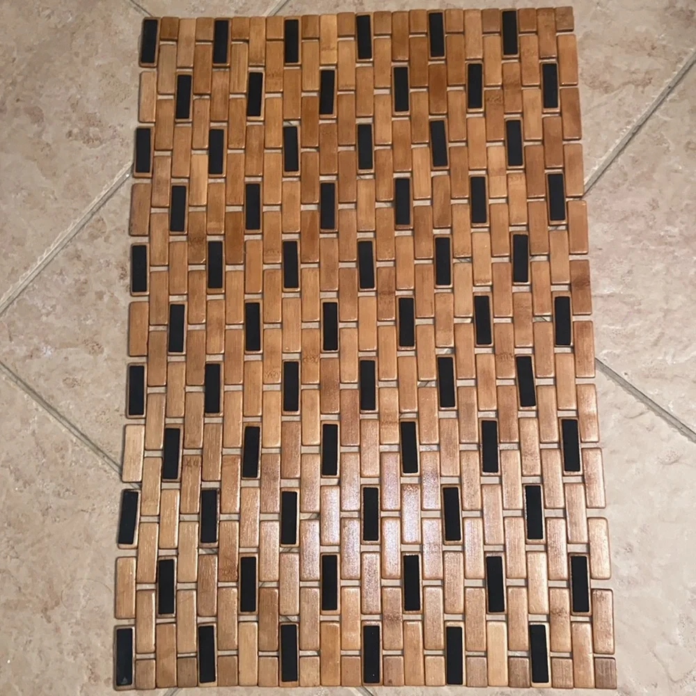 BAMBOO bath mat