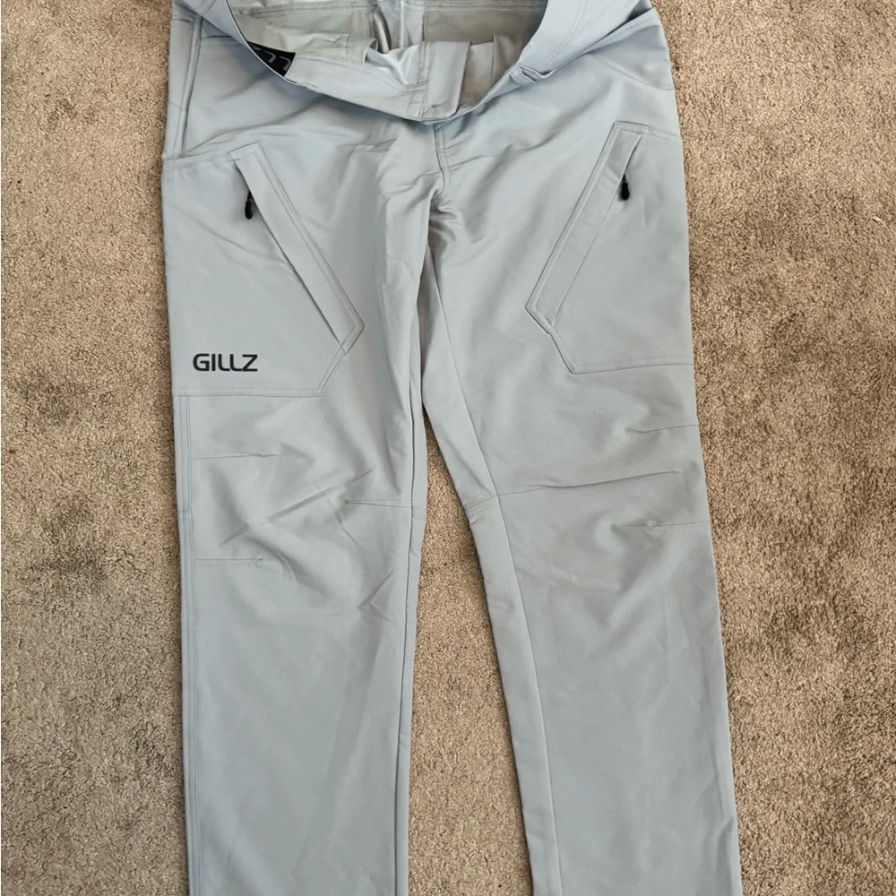 Gillz nwot grey