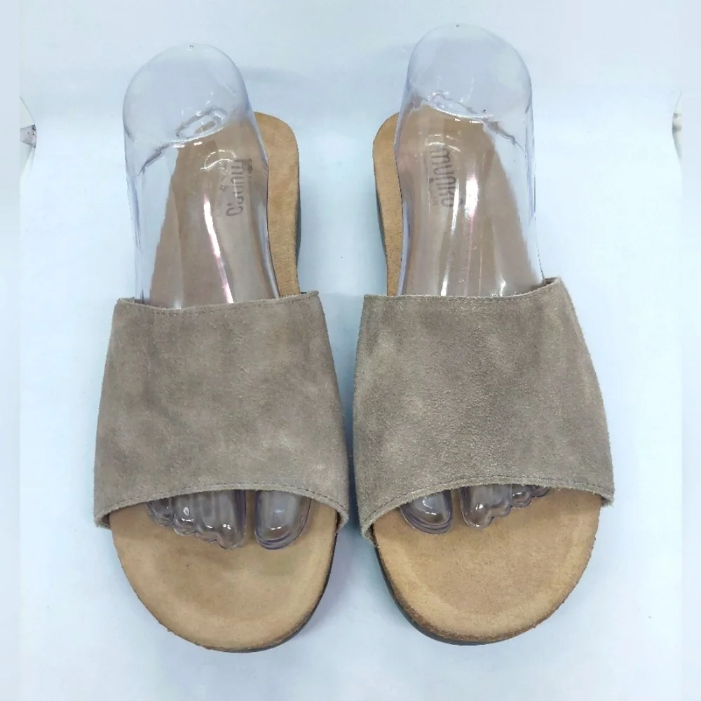 Munro shoes wear