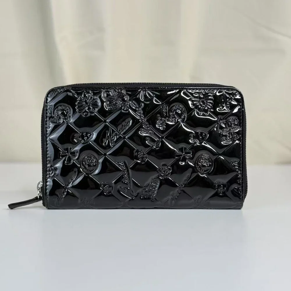 CHANEL exterior no
