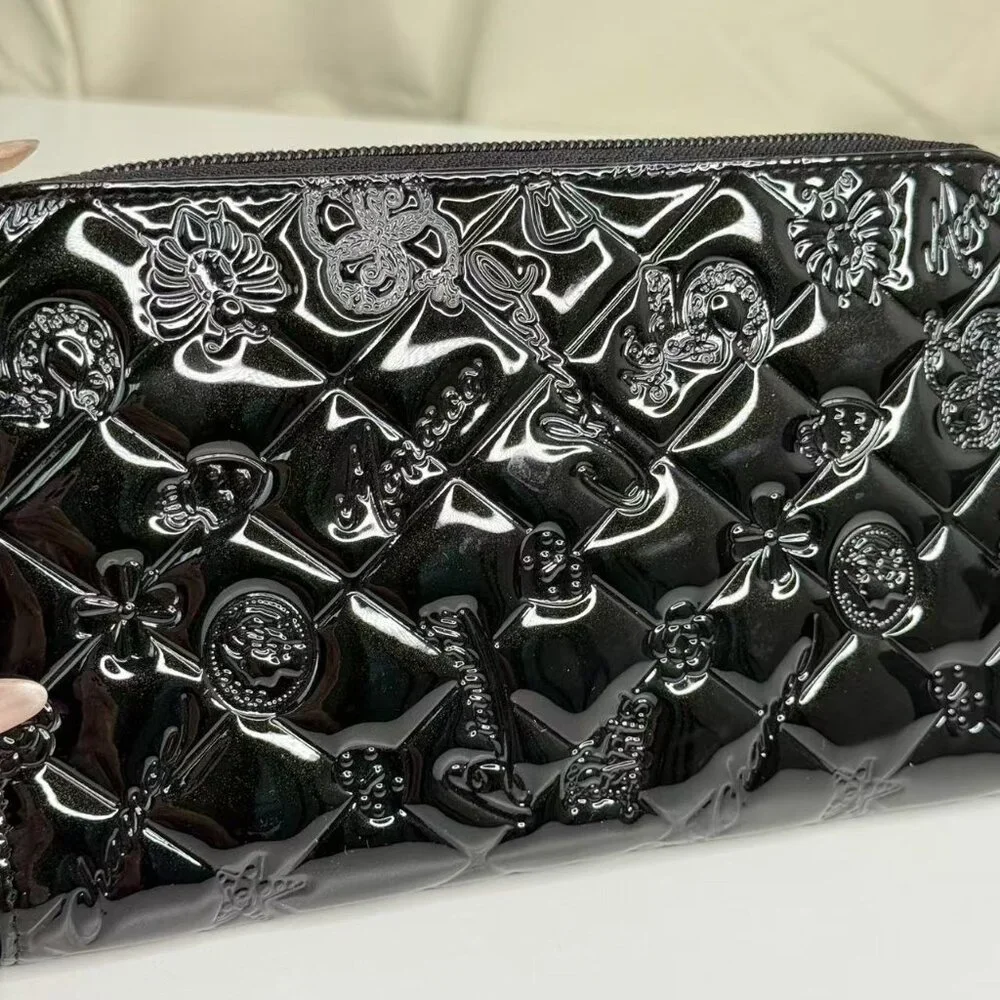 CHANEL exterior no