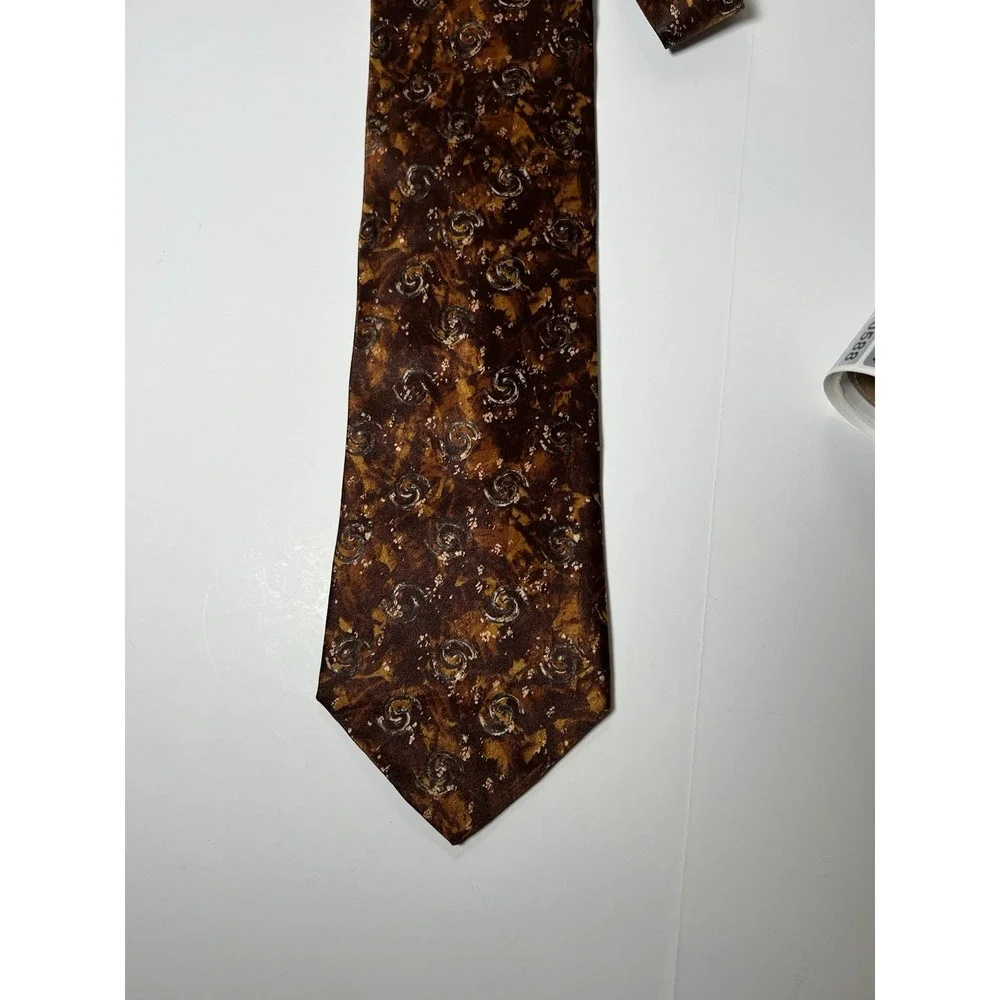 N/A multicolor neck event