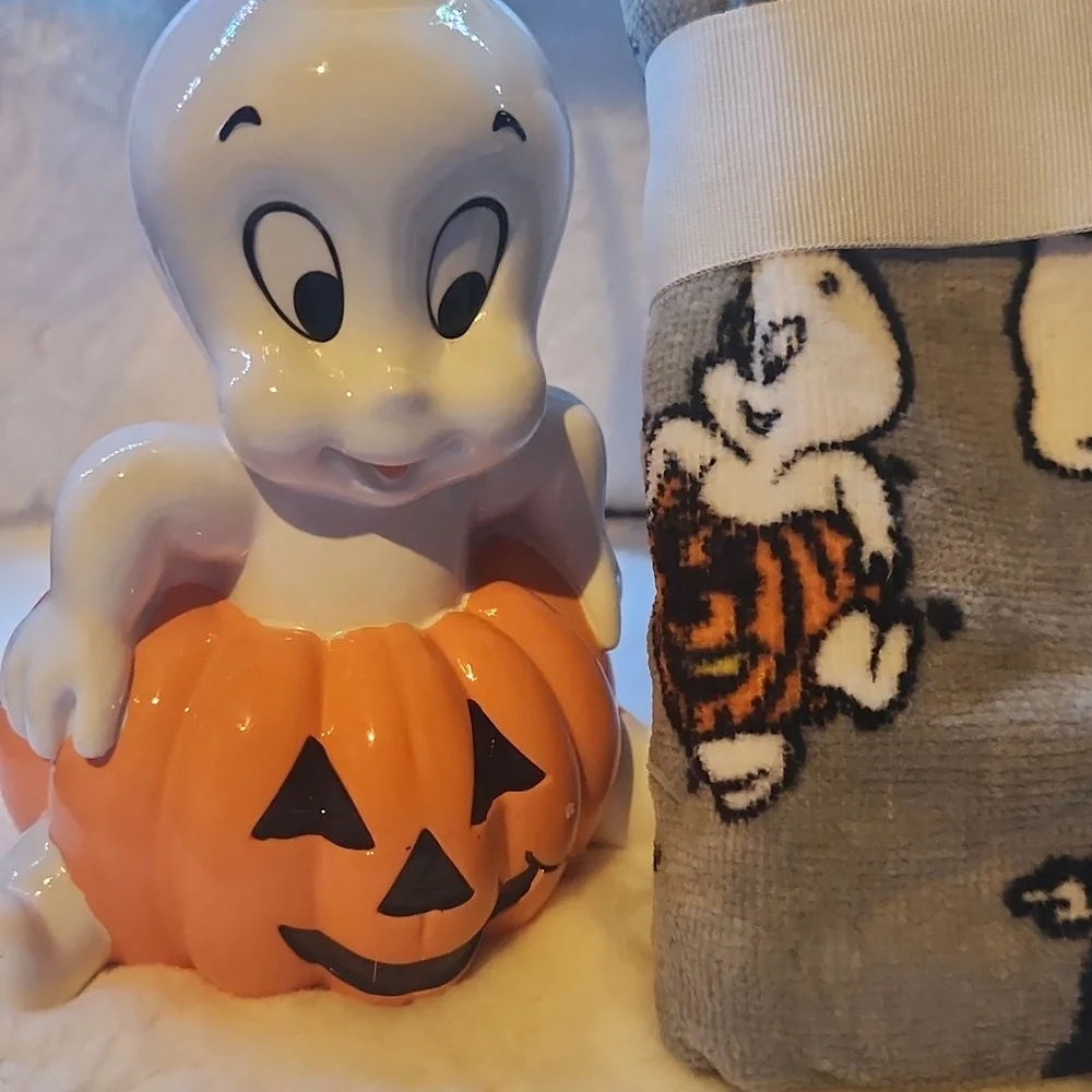 Source Unknown bundle halloween offer**