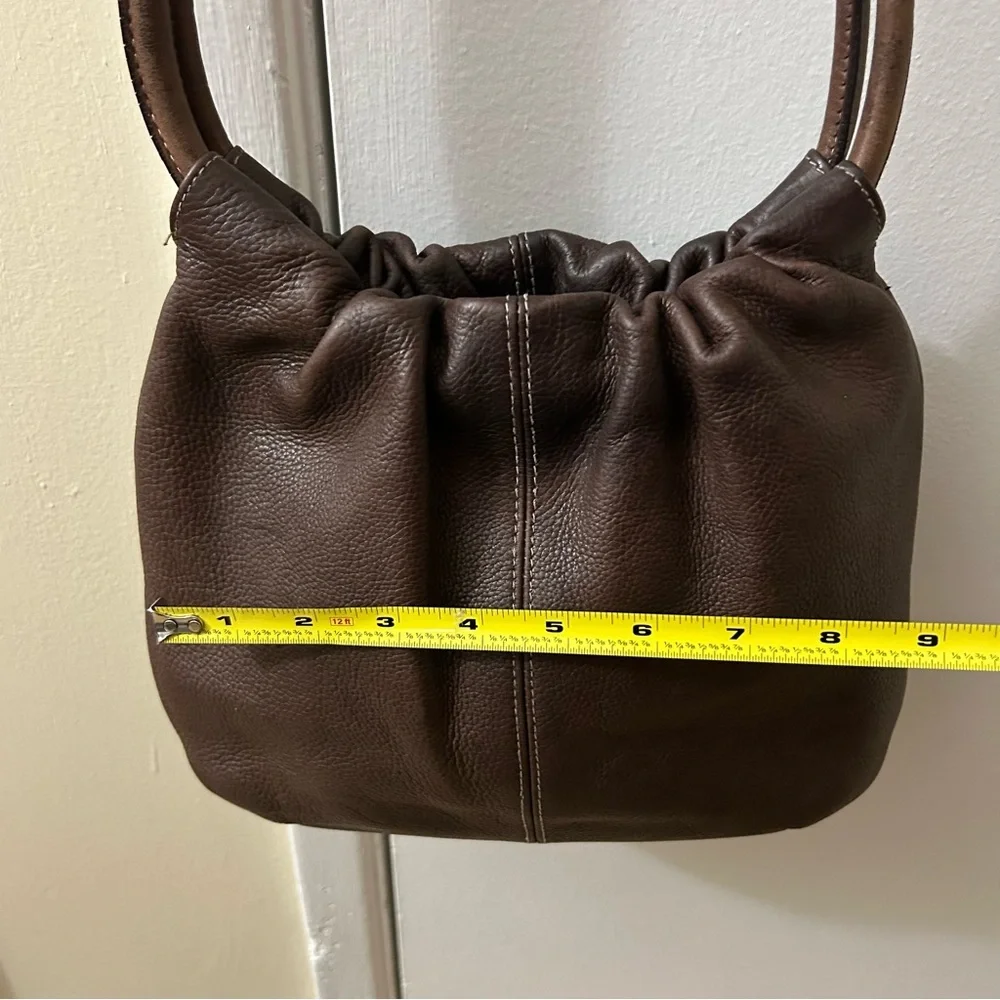 Fossil vintage pebbled