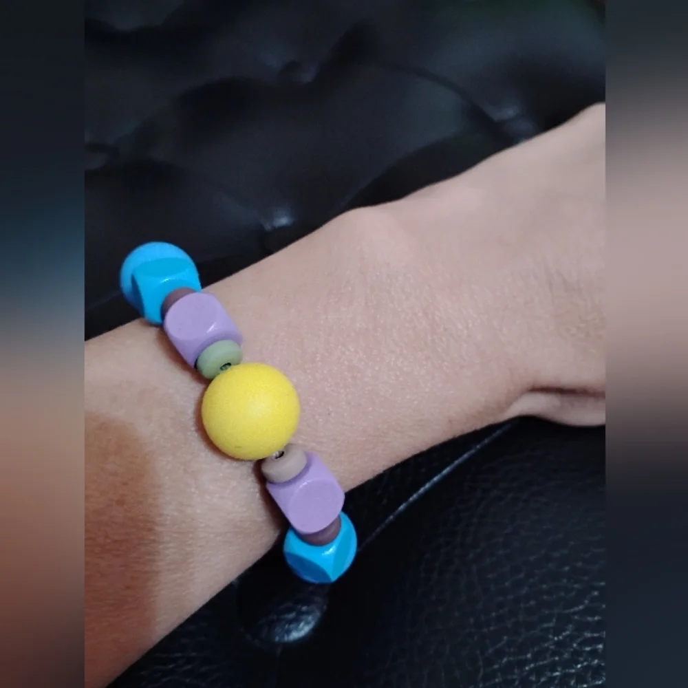 N/A brighten up