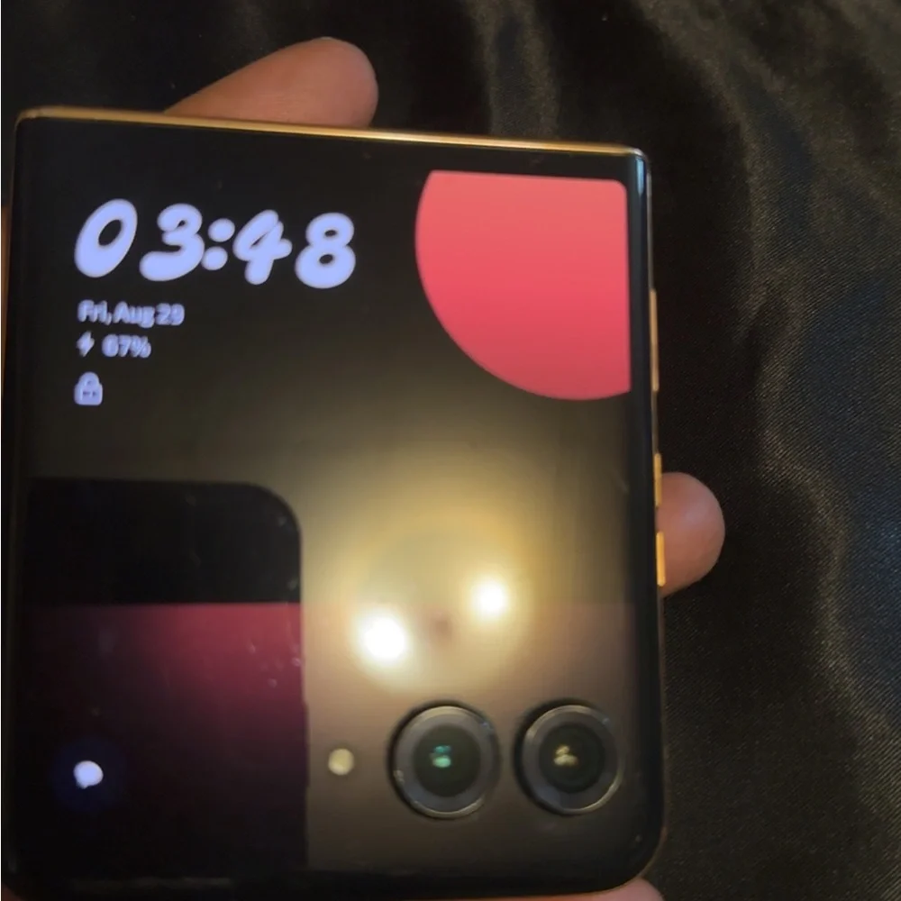Motorola sleek foldable