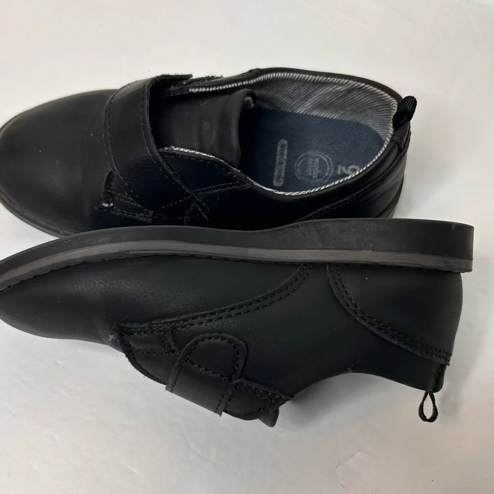 Wonder Nation Boy’s Black Dress Shoes with Velcro Straps Size 9