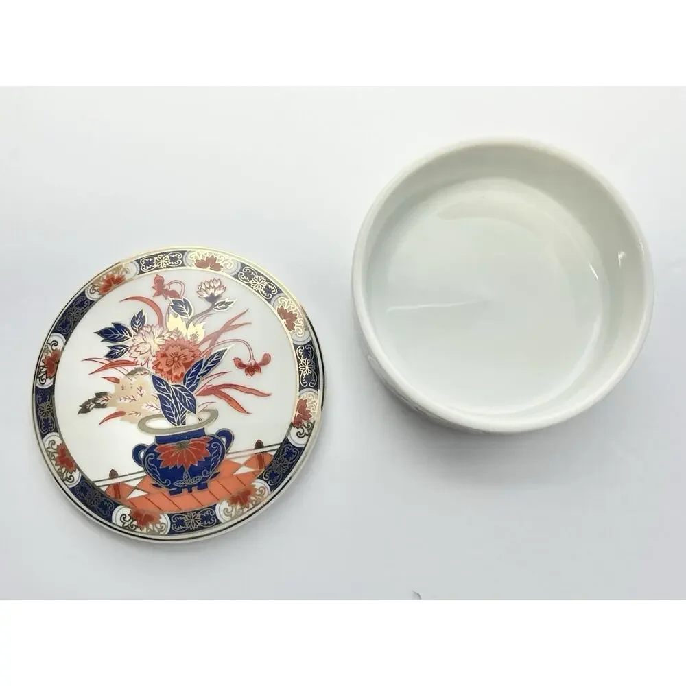 1980s Vintage Japanese Imari 4-Piece Home Decor Set Ginger Jar Picture Frame Box