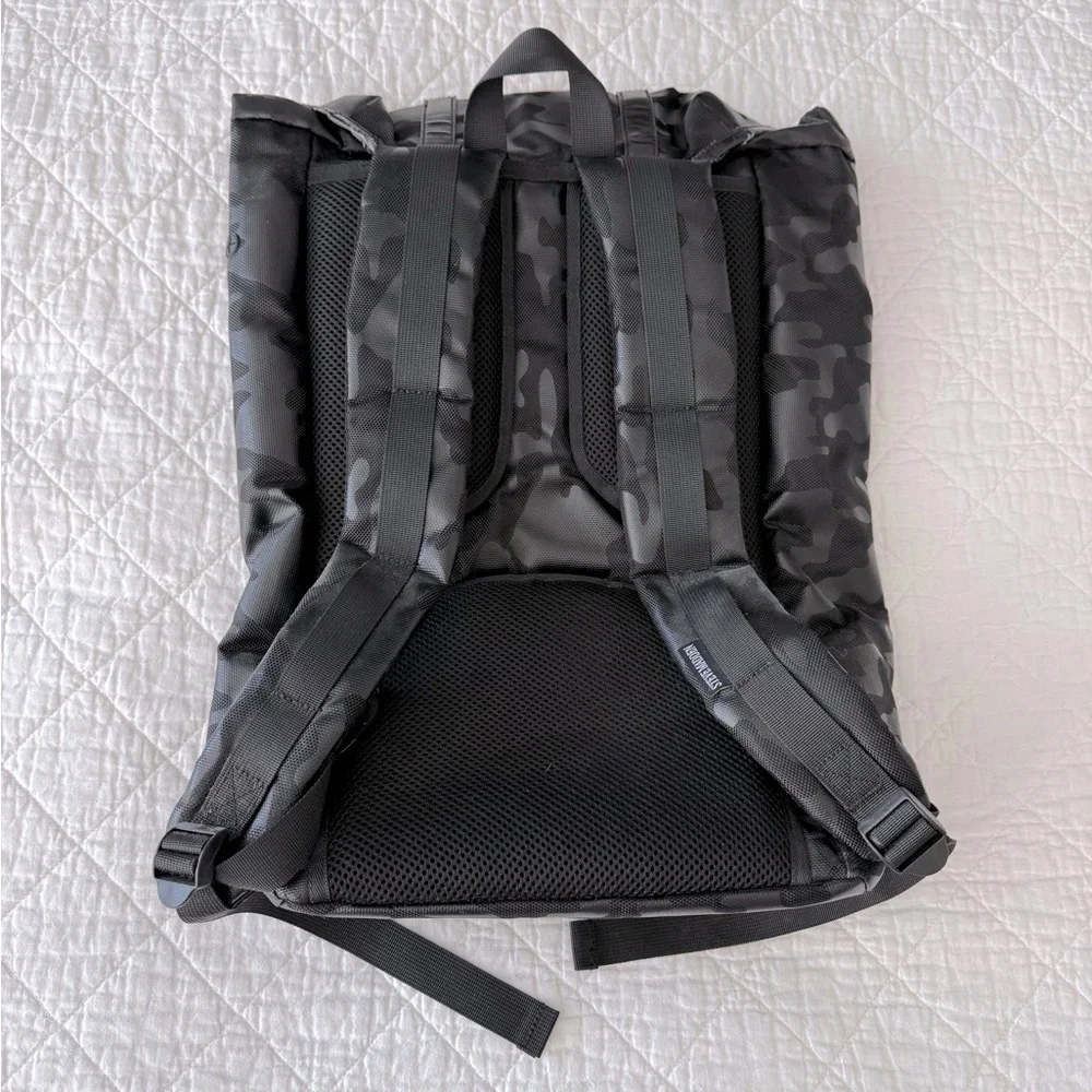 Steve Madden this black