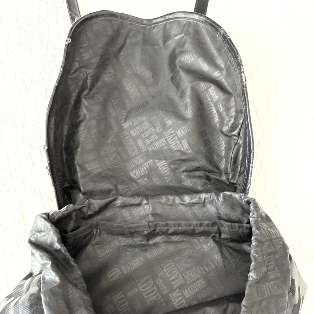 Steve Madden this black