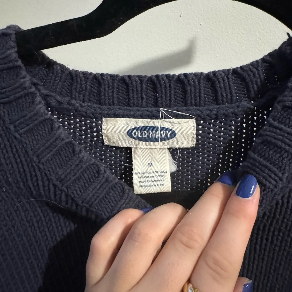 Old Navy classic crewneck