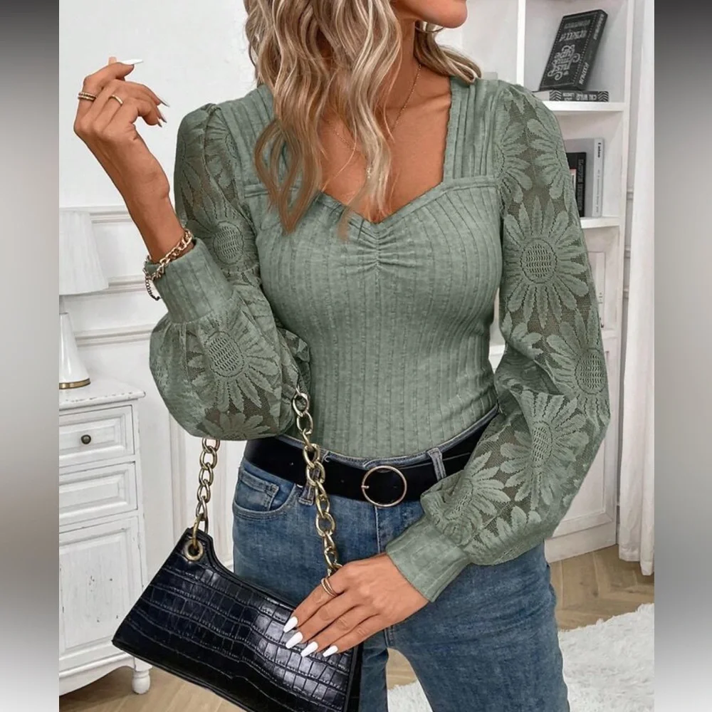 Blue Floral Sleeve Ribbed Sweater
