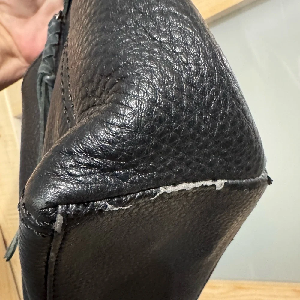 The Sak sak black