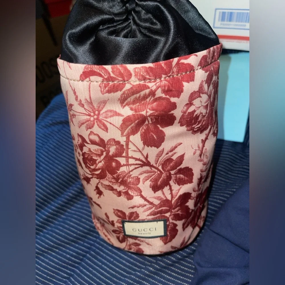 Gucci GWP Red Floral Cosmetic Bag with drawstring closure