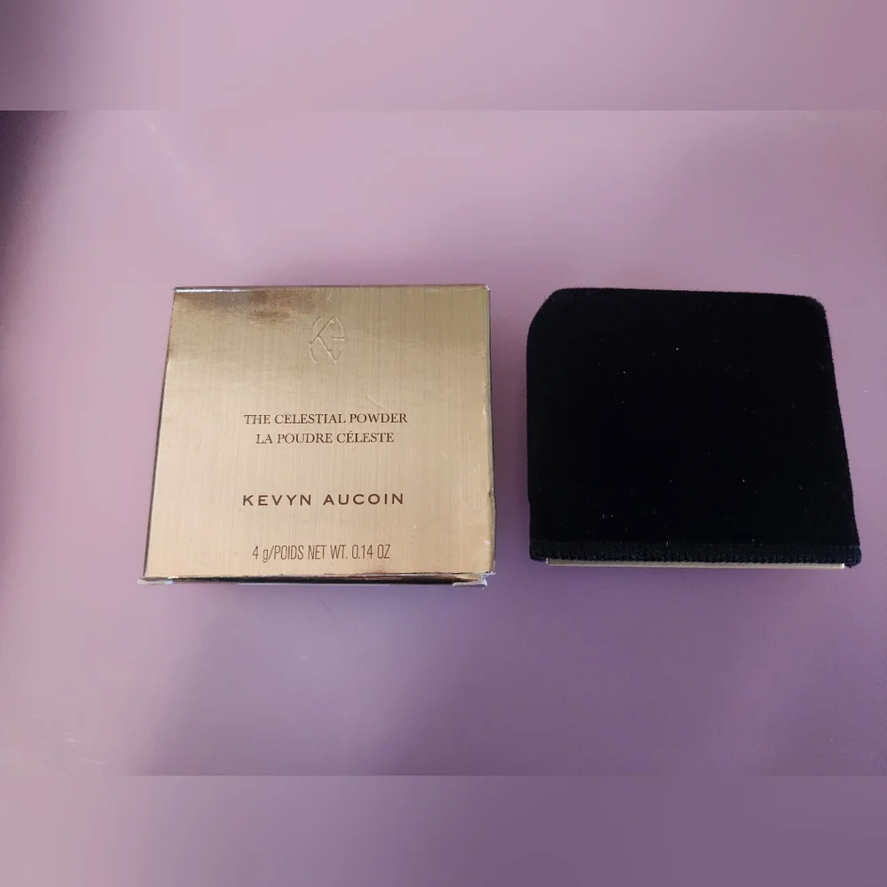 Kevyn Aucoin ✨️✨️✨️new box✨️✨️✨️