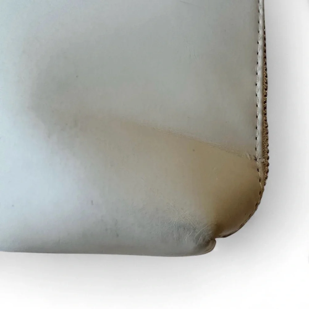 Burberry beauty stone