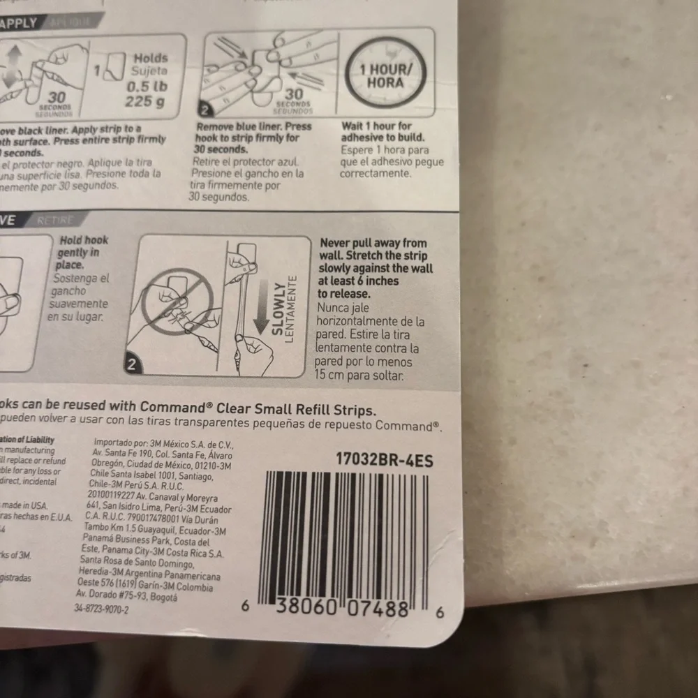 3M Command Small Metallic Hooks - Gold