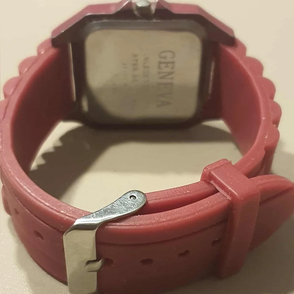 Geneva 10 $20