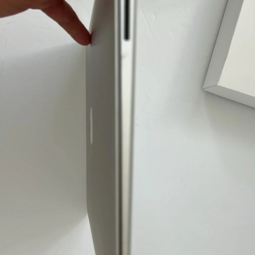 Apple preowned computer