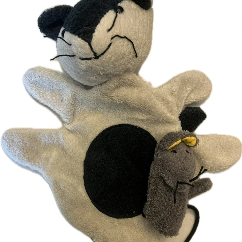 Furnis hand puppets