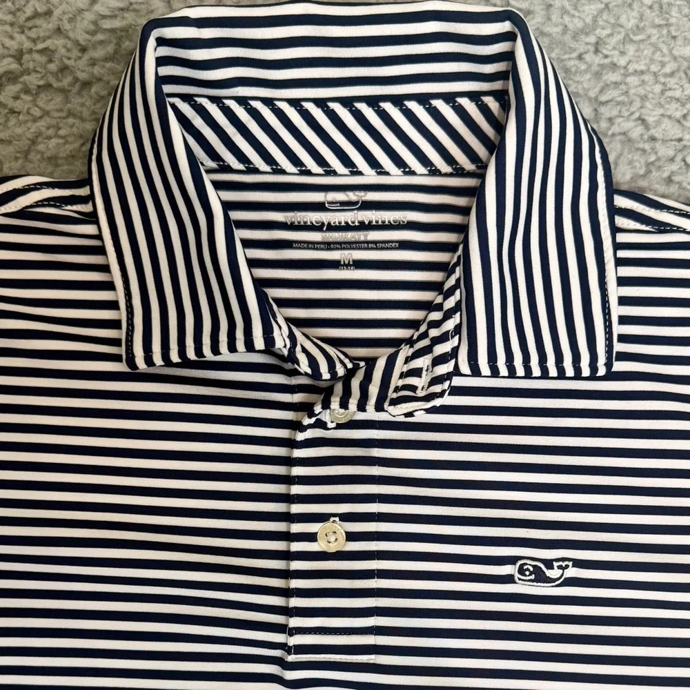 Vineyard Vines stylish black