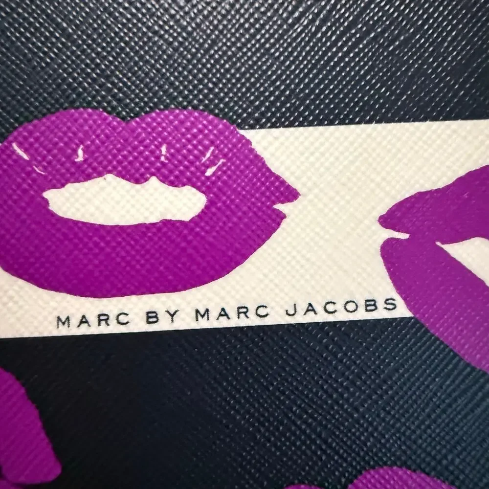 Marc Jacob fun bold