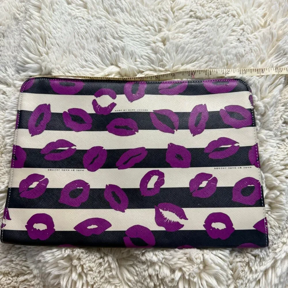Marc Jacob fun bold