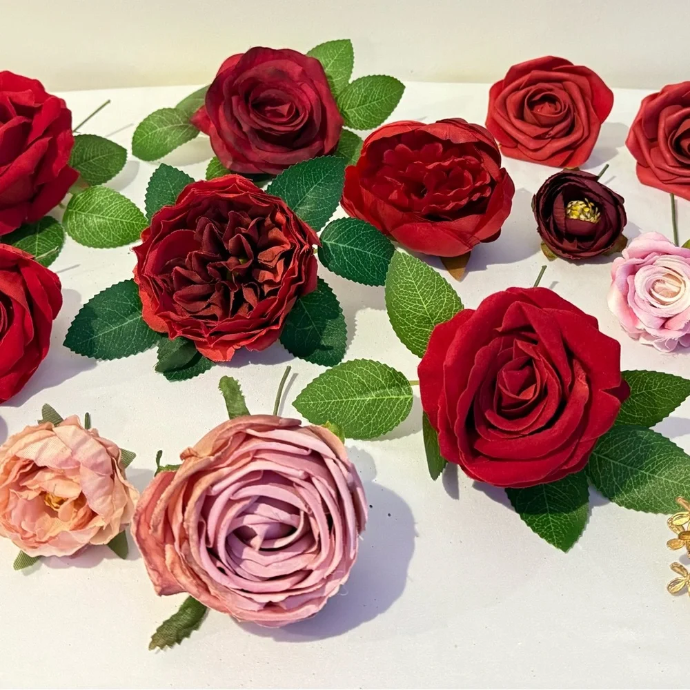 N/A kissing floral decor