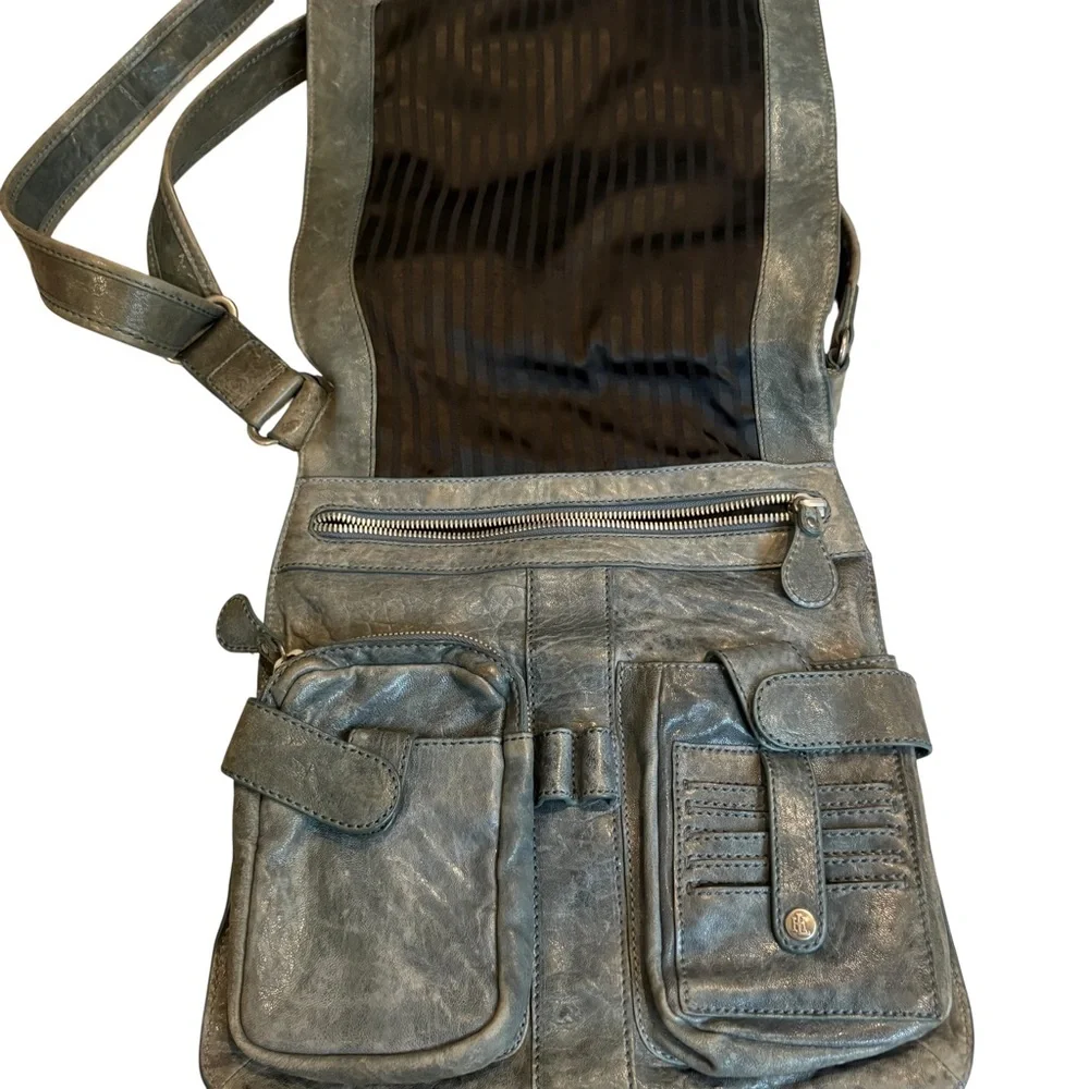 Men’s Rare Vintage Lockheart Leather Flap Closure Organizer Messenger Crossbody