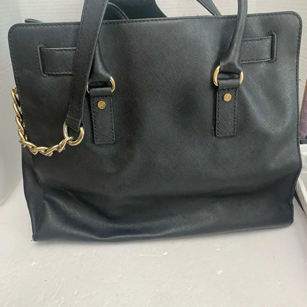 chic black