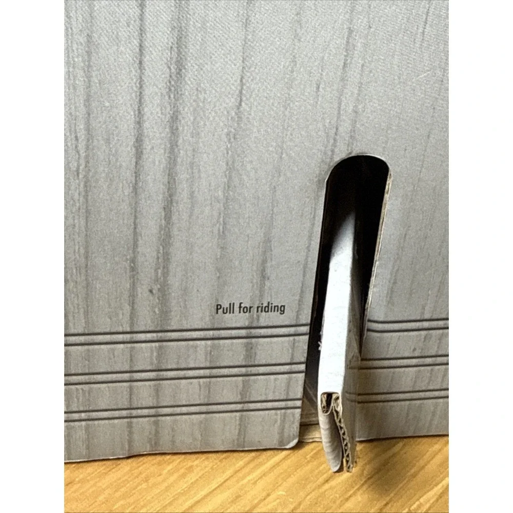 Disney pull handle
