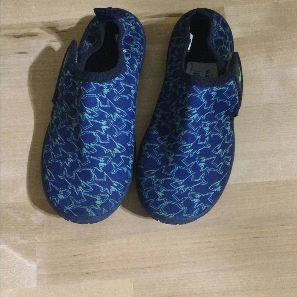 Kids' Navy and Teal Water Shoes