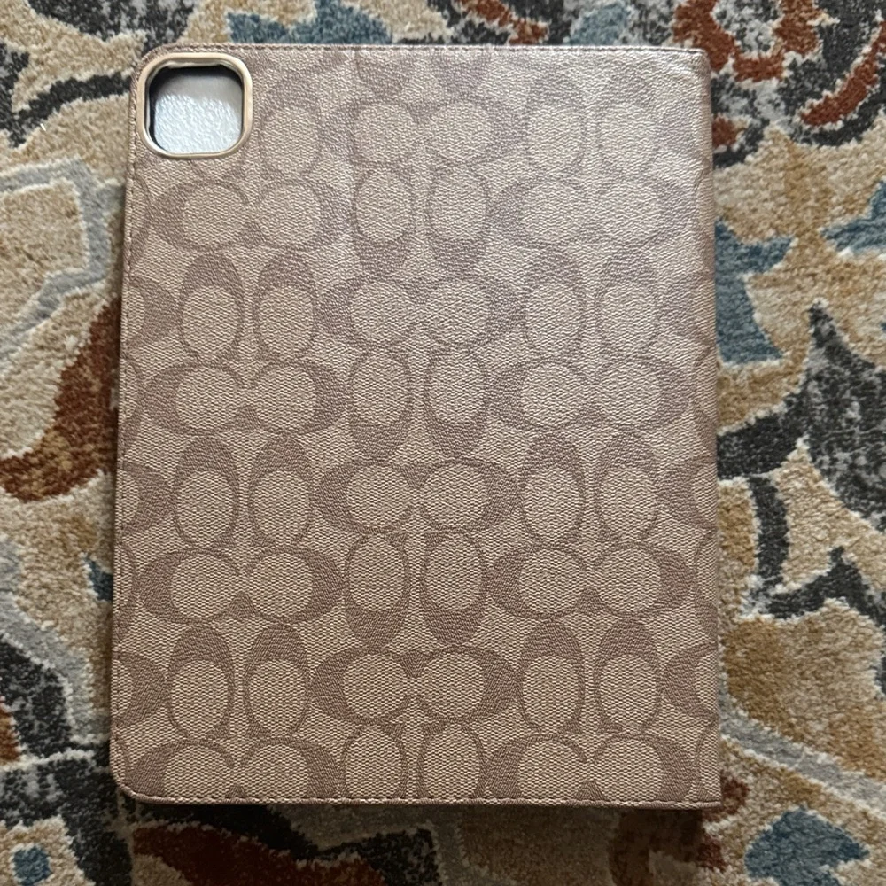 Coach stylish folder