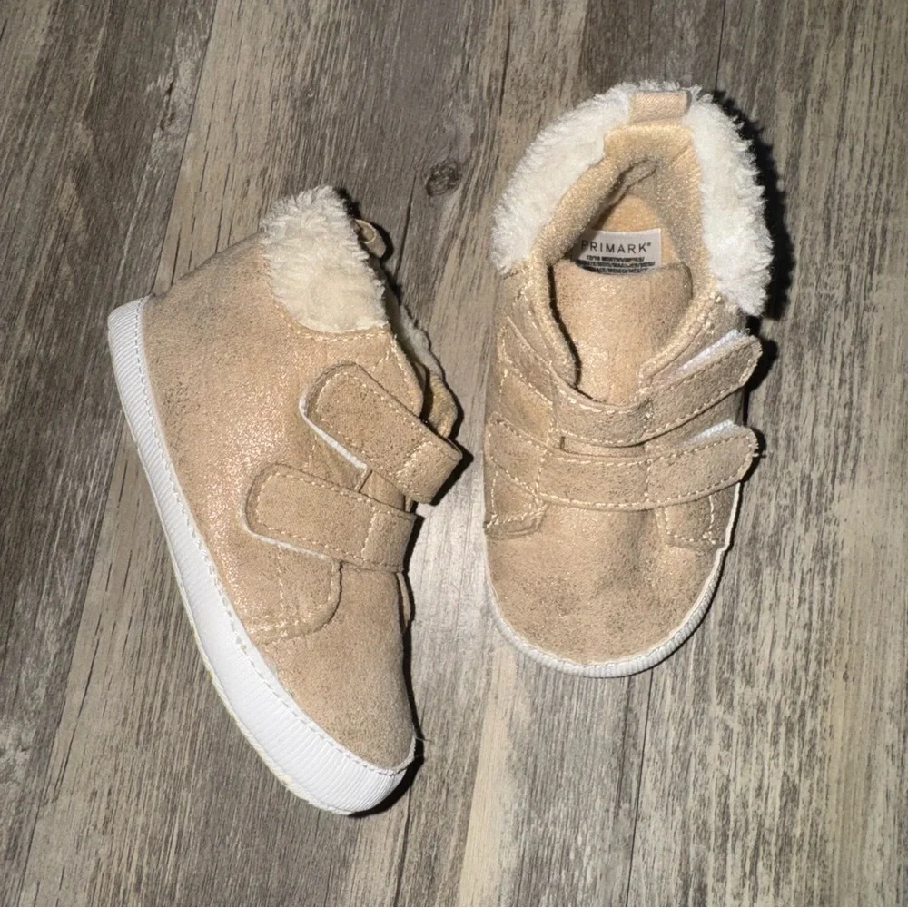 Primark preloved velcro