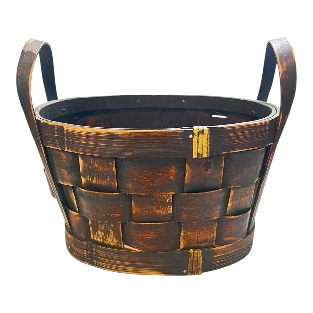 The Unbranded Brand wood tin