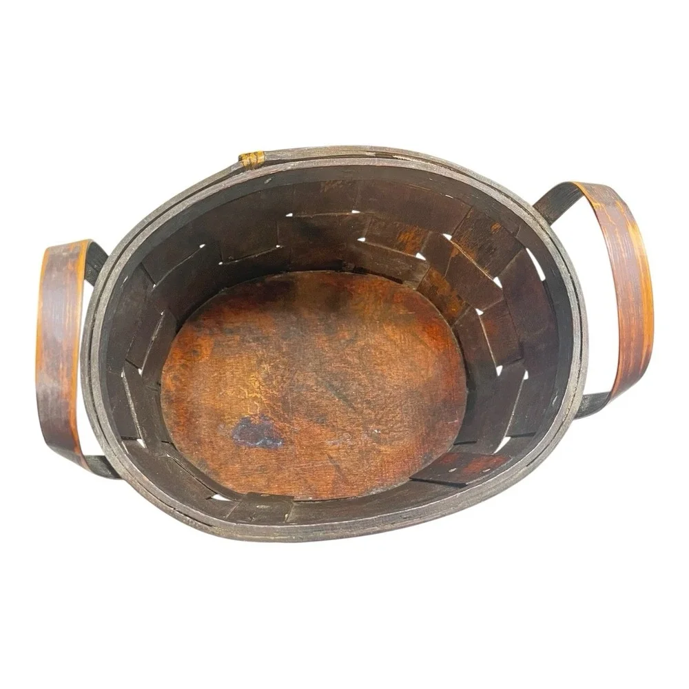 The Unbranded Brand wood tin