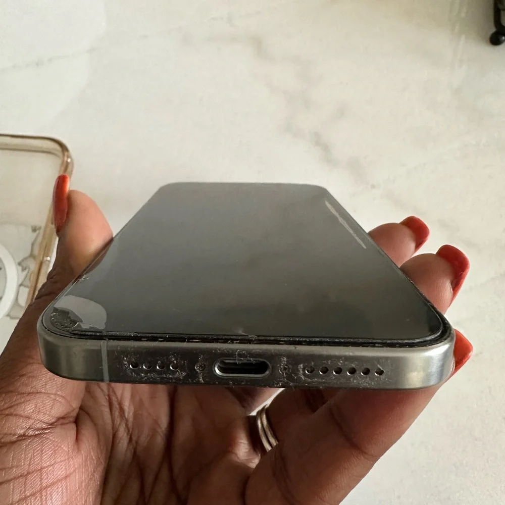 Apple elegant black