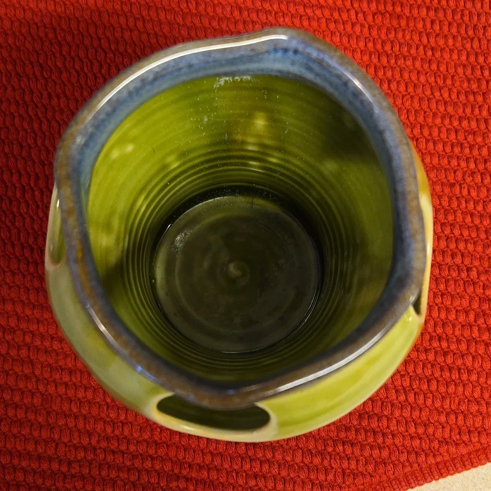 Source Unknown pottery piece