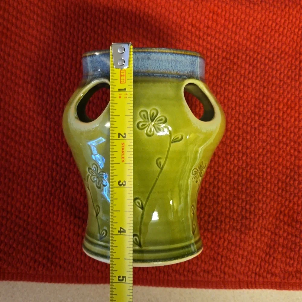 Source Unknown pottery piece