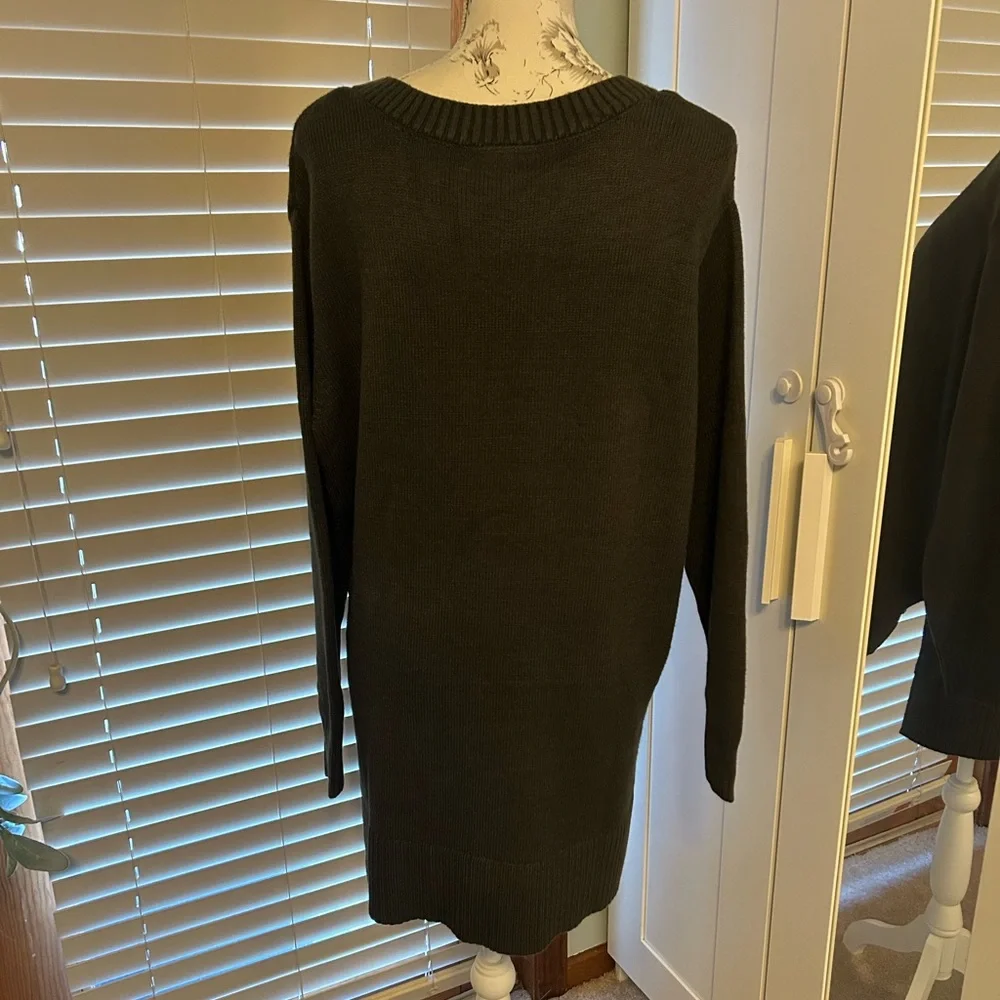 torrid neck long