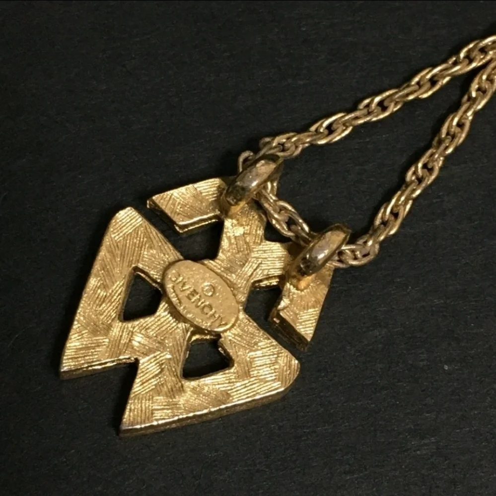 Givenchy elegant gold
