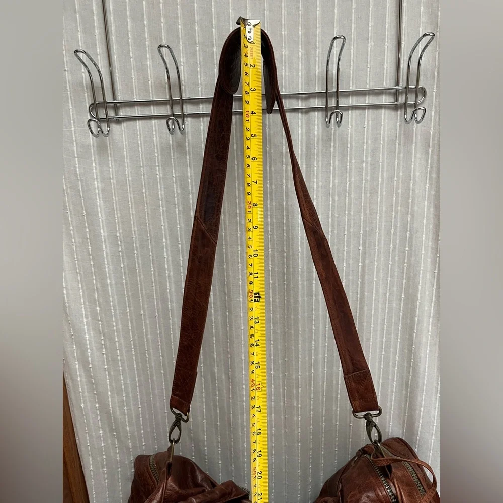 Handcrafted Leather With Zippered Compartments Traveling Duffel Bag Size XL