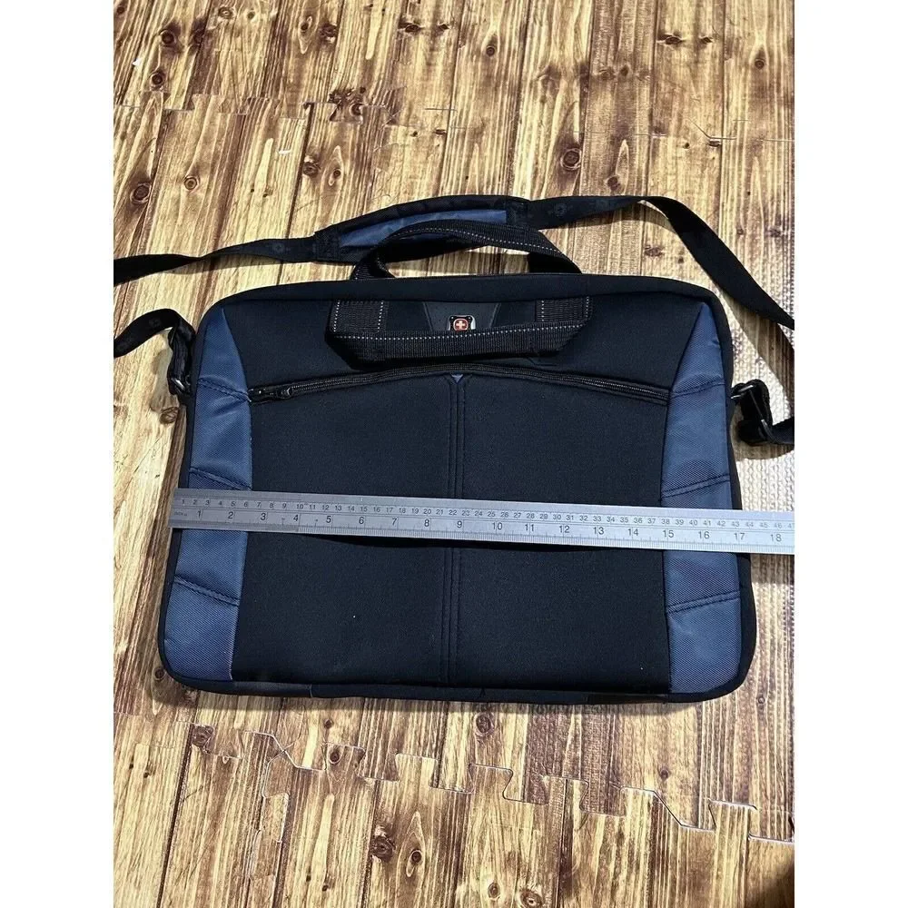 Swiss Gear Computer Messenger Laptop Bag The Sherpa
